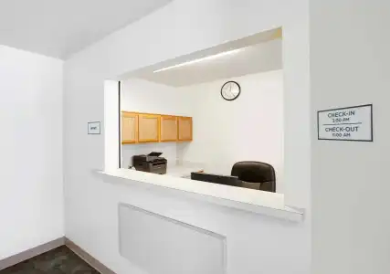 WoodSpring Suites Corpus Christi - 4