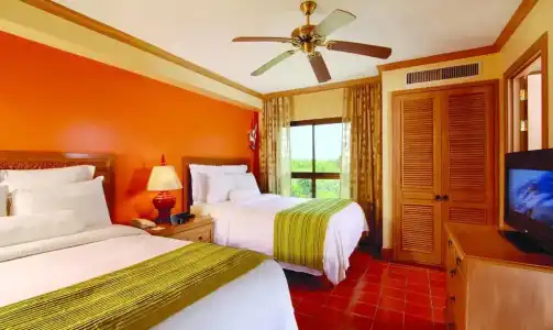 Marriott's Phuket Beach Club - 3