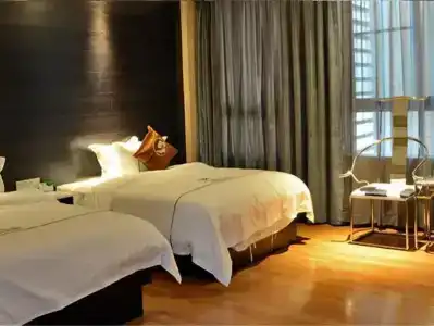 Guangzhou Shui Yue Nian Hua - 7
