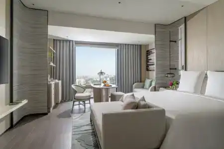 Four Seasons At Centre - 76