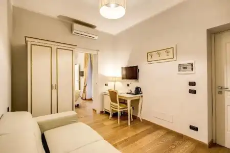 Gravina Suite Frattina - 108