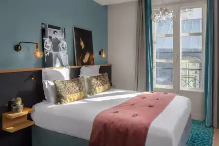 Lyric Paris - 19