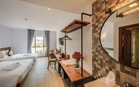 Phnom Penh 51 & Residences - 40