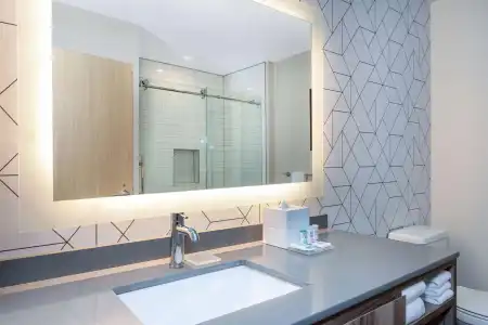 TRYP by Wyndham Orlando - 9