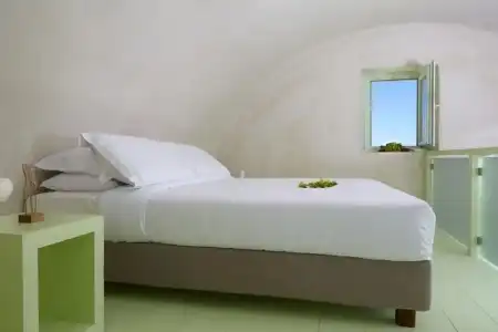 Voreina Gallery Suites - 45