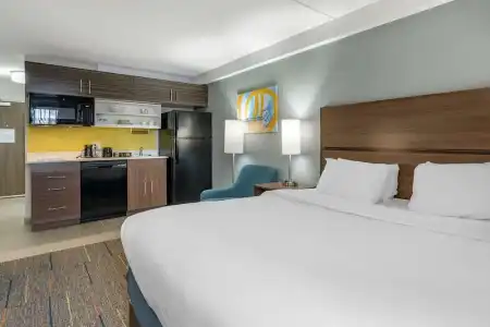 MainStay Suites Lexington I-75 - 39