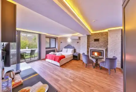 Agva Pieria Luxury +16 - 37