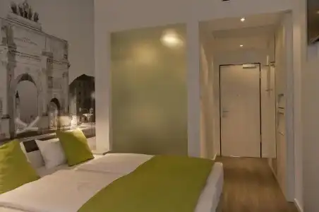 Super 8 by Wyndham Munich City North - 15