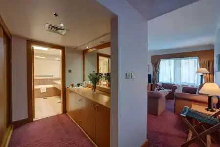 Golden Tulip Deira - 4