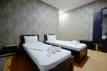 chveni sakhli - 21