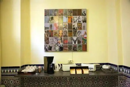 Duquesa Bed & Breakfast - 12