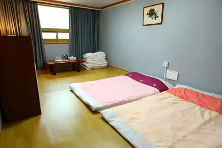 Prime Tourist - 5