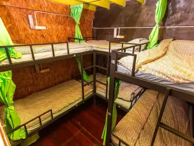 Hometown Hostel - 13