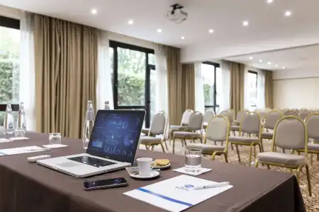 Best Western Rome Airport - 29