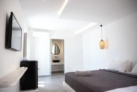 Caldera Cliff Illusion Suites - 3