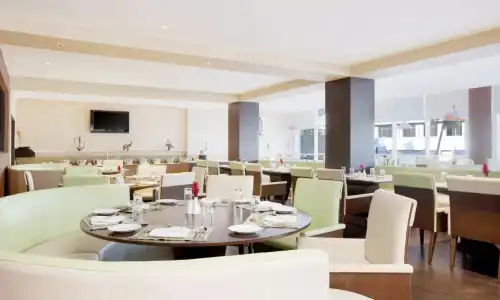 Holiday Inn Dar Es Salaam City Center by IHG - 0