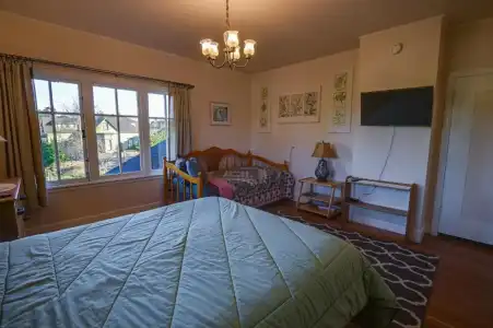 Living Light Inn - 65