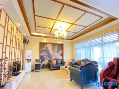 Tranquil Shores Holiday Apartments - 250