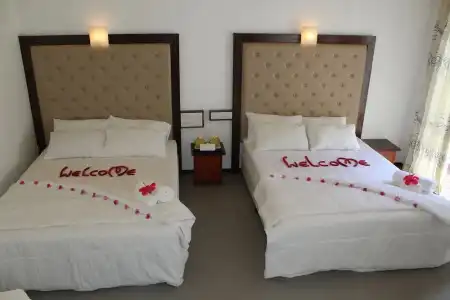 Thoddoo Inn - 7