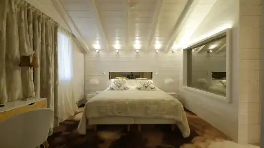 Hôtel Tsanteleina - 86