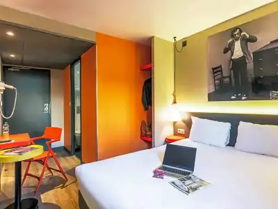 ibis Styles Lyon Confluence - 98