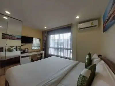 V Check Inn Sukhumvit 22 - 43