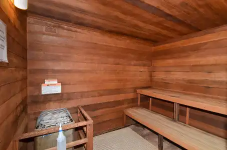 Best Western Plus Vancouver Mall Dr. & Suites - 17