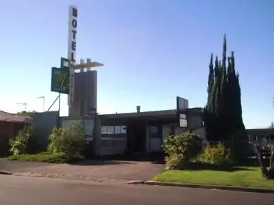 Mayfield Motel - 0