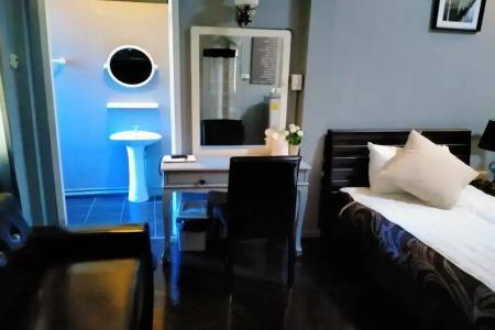 OYO 857 42 Loft Bed and Breakfast - 16