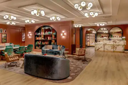 Pennyweight Boston, Curio Collection by Hilton - 37