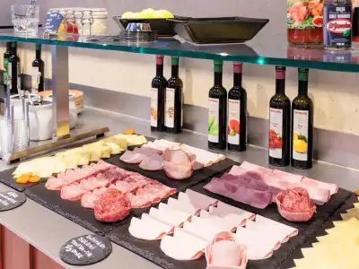 ibis Styles Bern City - 11