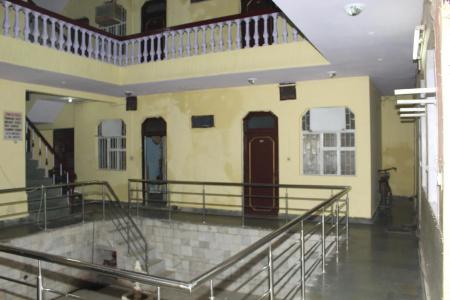 Raj Bed & Breakfast - 26