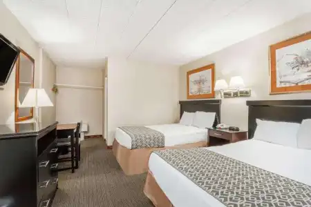 Atlantic Motor Inn Near Boardwalk - 2