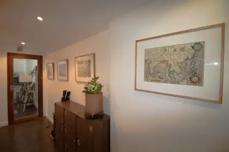 Oon Poshtel - 10