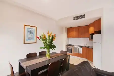 Boulevard on Beaumont - 17