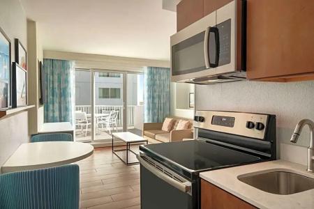 DoubleTree by Hilton Ocean City Oceanfront - 168
