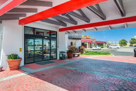 Americas Best Value Inn - 14