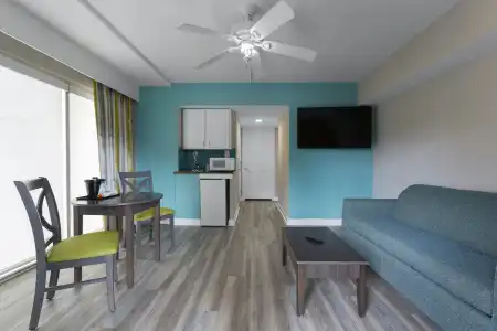 Caribbean Resort & Villas - 3