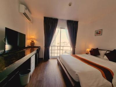 The Bedrooms Boutique - 3