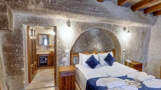 Elegance Cave Suites - 5