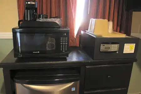Paradise Inn & Suites - 28