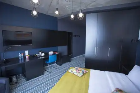 ApartTangerine - 33
