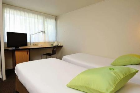 Campanile NATURE - Marseille Saint-Antoine - 35