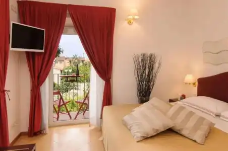 Cardinal of Florence - Recommended for Ages 25 to 55 - 23