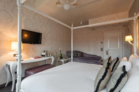 Carnival Palace - Venice Collection - 15