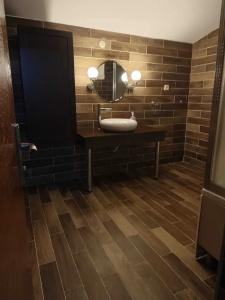 Royal Garden Suite - 81