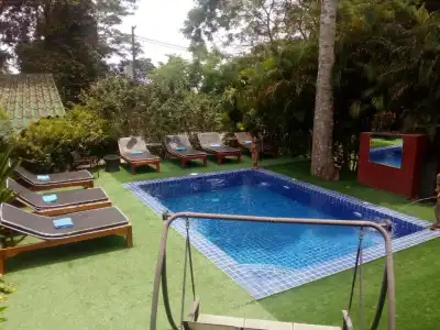 Saint Tropez Resort - 8