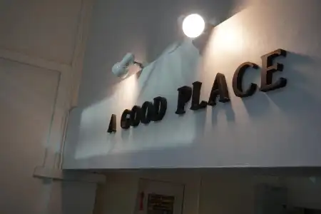A Good Place - Hostel - 0