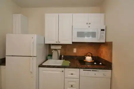 Venice Beach Villas - 17