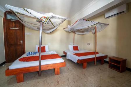 Stonetown View Inn - 47